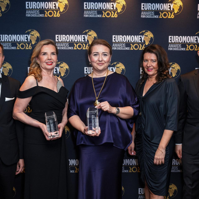 Petar Sopek, viši izvršni direktor, Jadranka Primorac, savjetnica Uprave, Andrea Pavlović, članica Uprave, Vilijana Belas, izvršna direktorica i Dražen Dumančić, pomoćnik izvršnog direktora