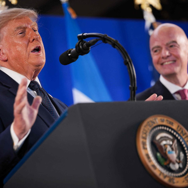 Predsjednik SAD-a Donald Trump i predsjednik FIFA-e Gianni Infantino