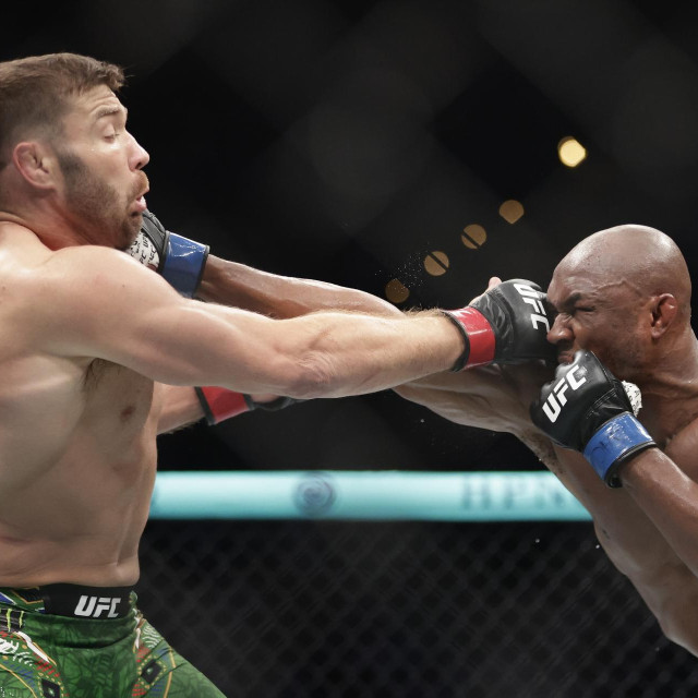 Dricus Du Plessis i Kamaru Usman