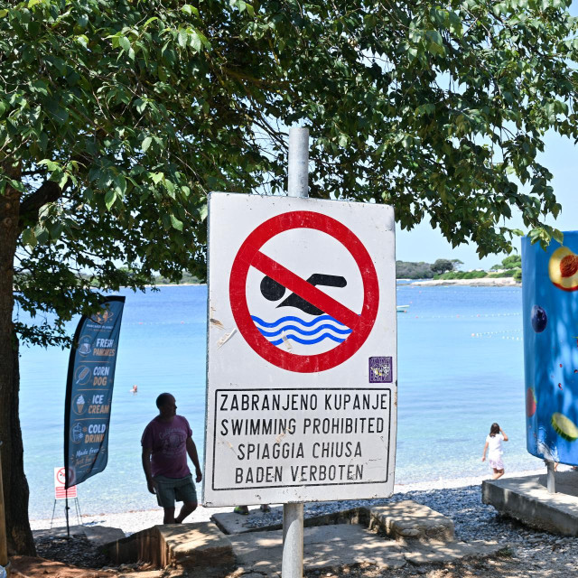 Plaža Centinera u Bumbištu zatvorena je za kupanje 