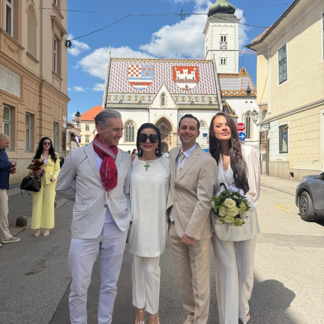Arian i Dora vjenčali su se u svibnju ove godine na Gornjem Gradu, na slici mladenci s Alkom i Arianovim tatom Vukom Veličkovićem