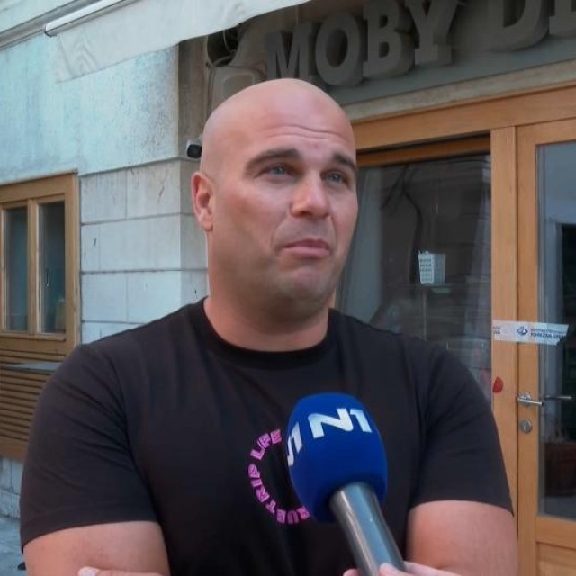 Ugostitelj Davor Perković, vlasnik zatvorenog kafića Moby Dick