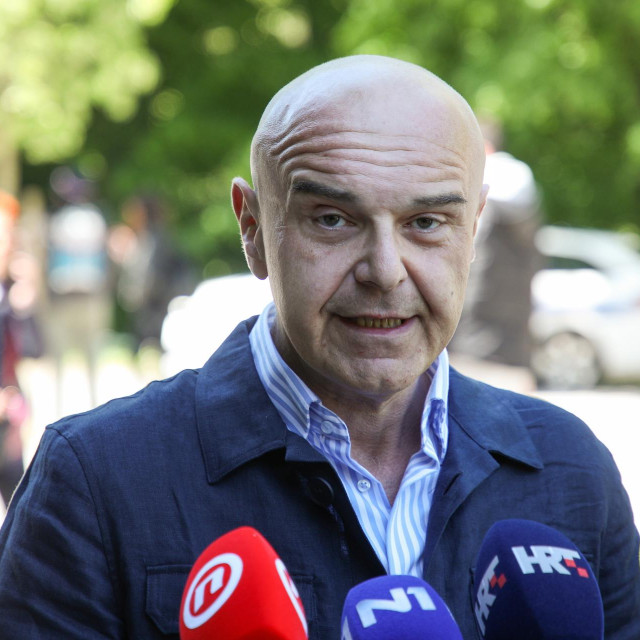 Ministar rada, mirovinskoga sustava, obitelji i socijalne politike Alen Ružić