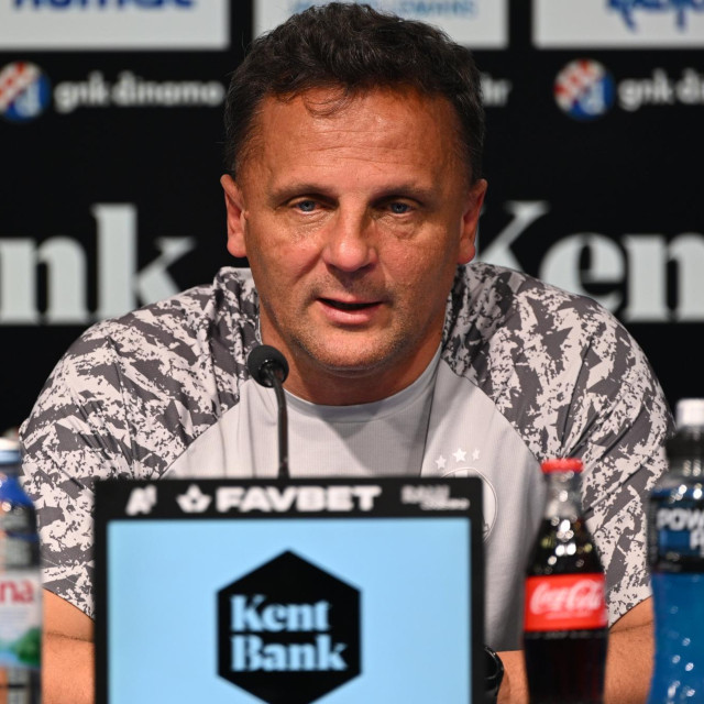 Trener Dinama Mario Kovačević