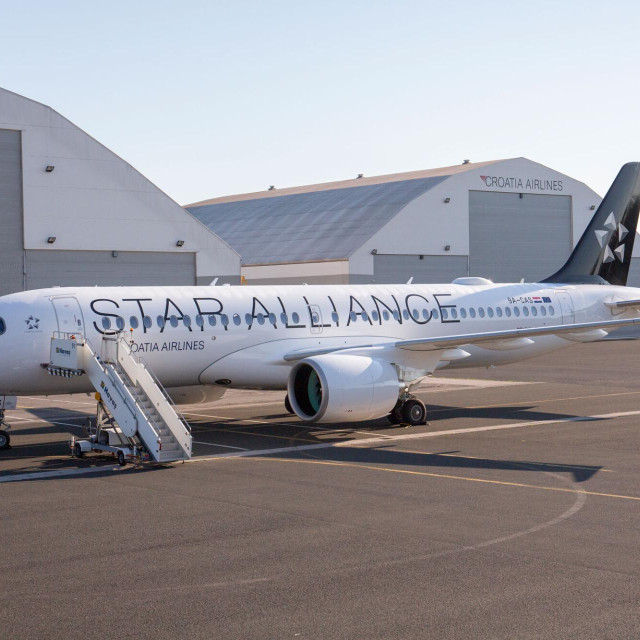 Airbus A220
