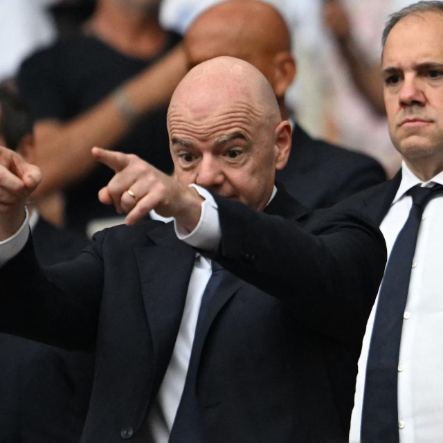 Predsjednik FIFA-e Gianni Infantino u društvu predsjednika CONCACAF-a Victora Montaglianija