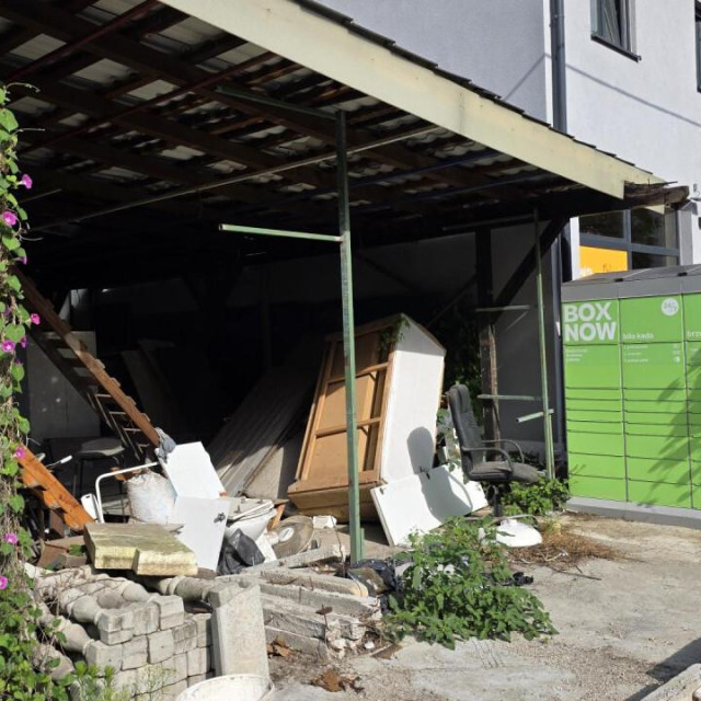 Iz Grada javljaju da je izvršen nadzor te pokrenut upravni postupak protiv vlasnika parcele u Plitvičkoj 8.