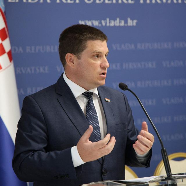 Ministar Oleg Butković