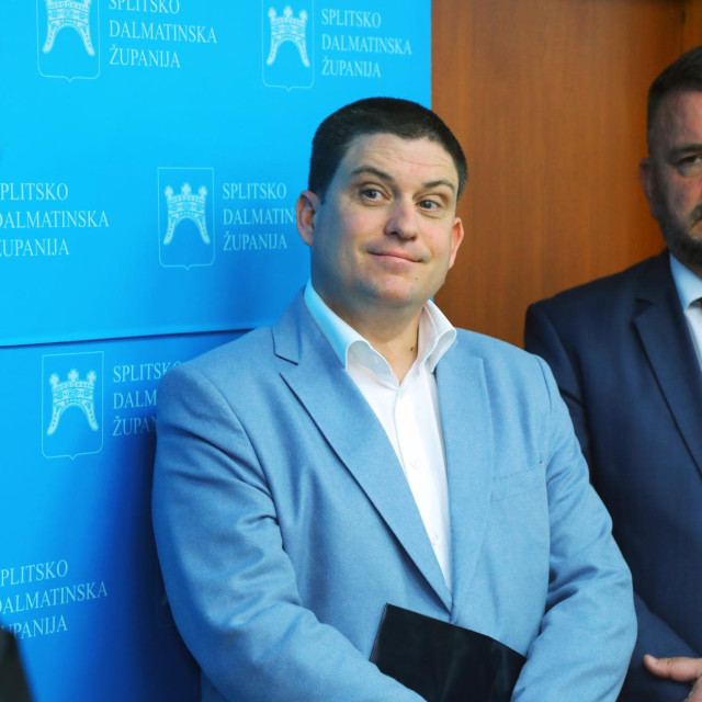 Oleg Butković, Petar Škorić