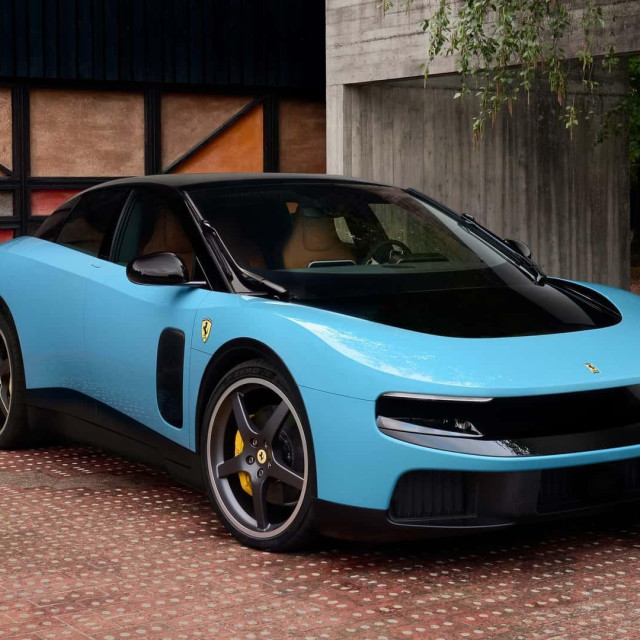Ferrari Luce