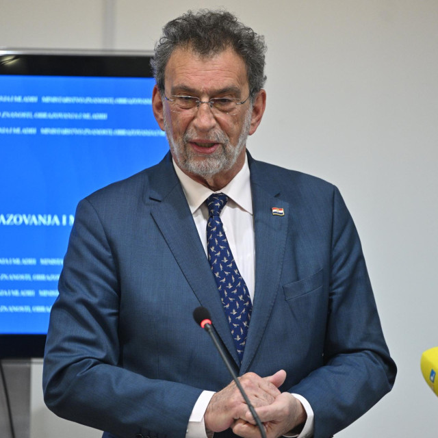 Ministar Radovan Fuchs
