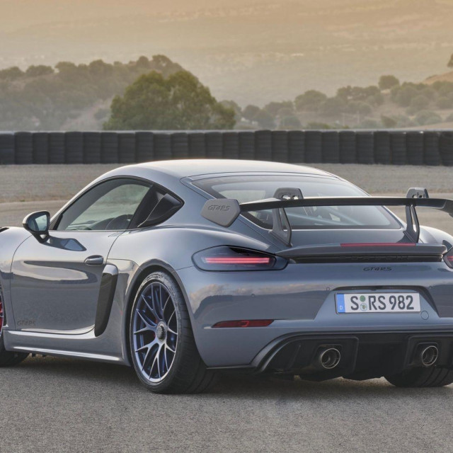 Porsche 718 Cayman, ilustracija