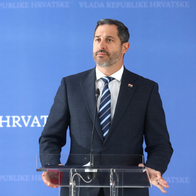 Ministar turizma i sporta Republike Hrvatske Tonči Glavina 
