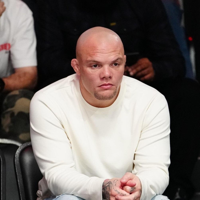 Anthony Smith