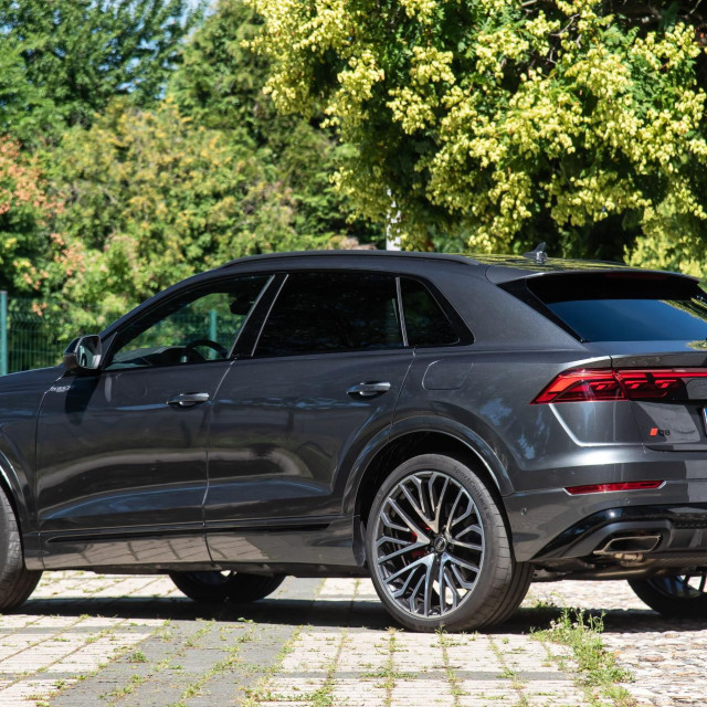 Aktualni Audi Q8