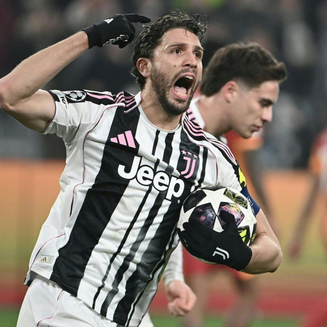 Talijanski veznjak Juventusa Manuel Locatelli tijekom nogometne utakmice play-off susreta doigravanja za osminu finala UEFA Lige prvaka između Juventus FC-a i Galatasaraya