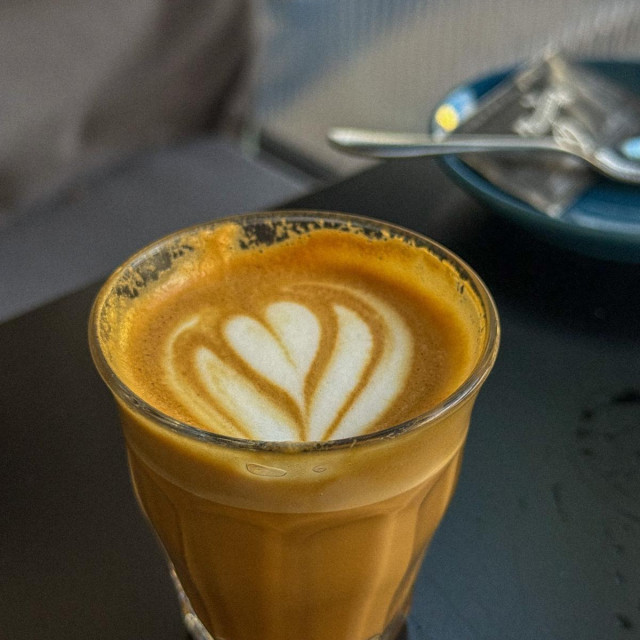 cortado monocycle kava