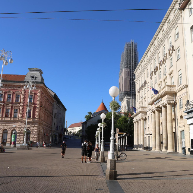Obnovljeno pročelje