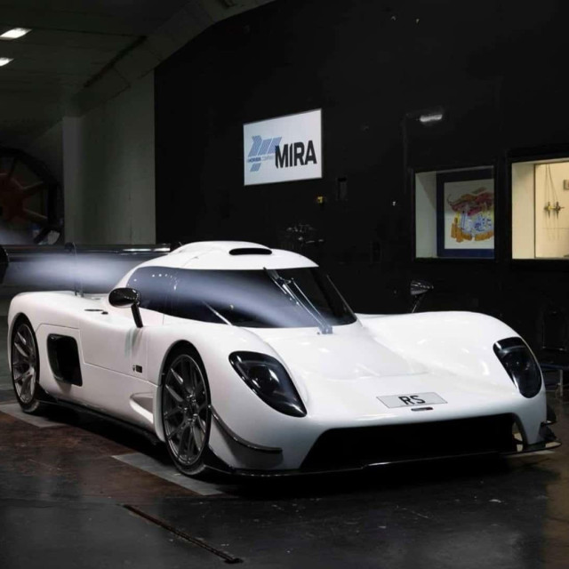 Peregryn GT-R (Ultima RS)