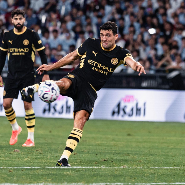 Mateo Kovačić na prijateljskoj utakmici u Aziji