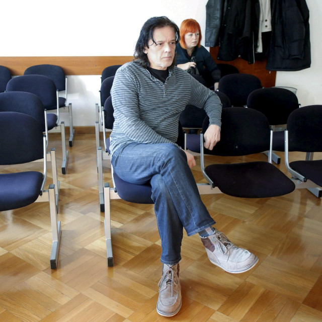 Dražen Scholz u sudnici

 

 