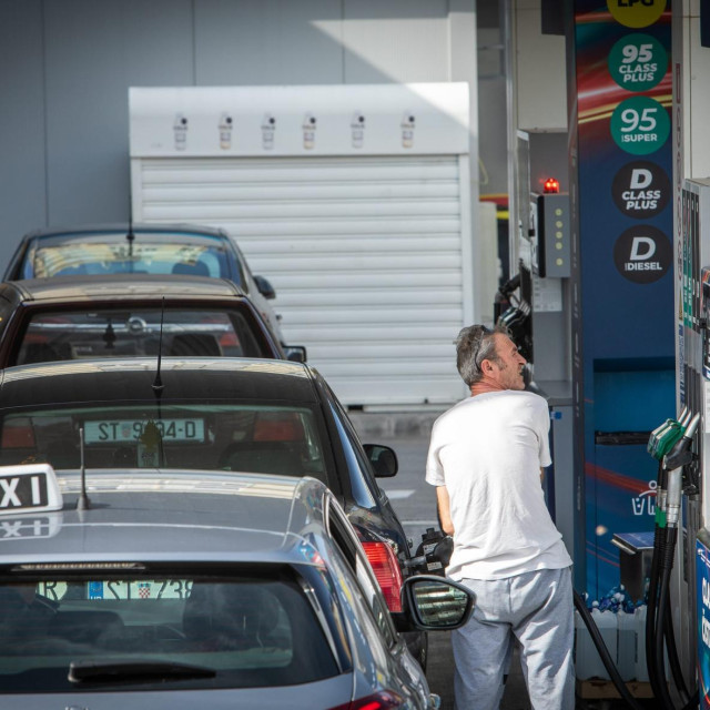Dobra vijest za vozače je smanjenje cijena, loša vijest je da cijene važe samo tjedan dana
 