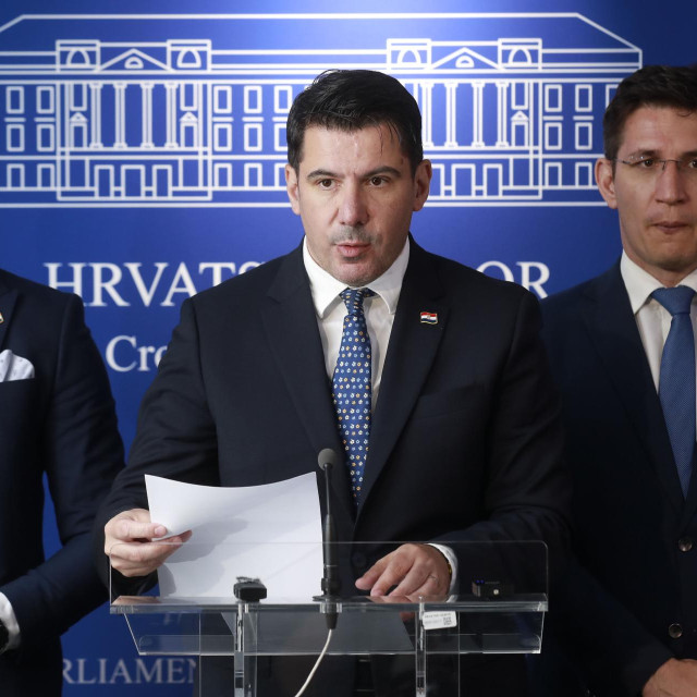Saborski zastupnici Mosta Ante Kujundžić, Nikola Grmoja i Zvonimir Troskot