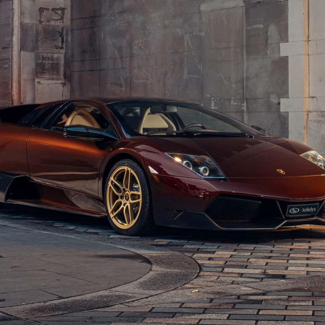 Lamborghini Murcielago LP670-4 SV
