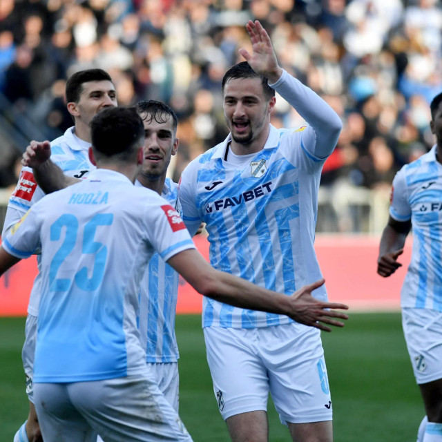 Matej Mitrović slavi pogodak u dresu Rijeke