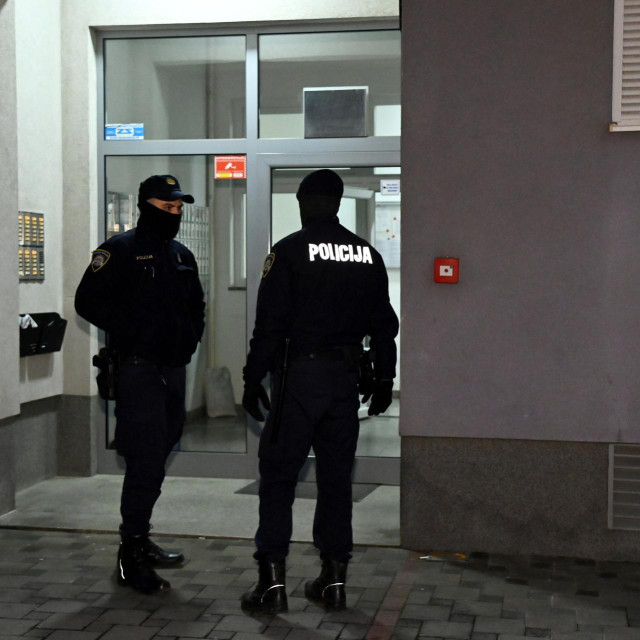 Policija, Ilustracija