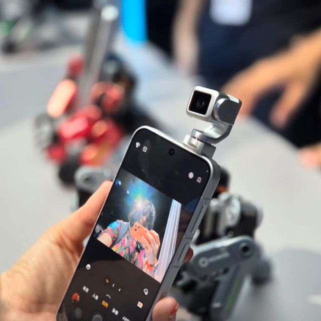 Honor Robot Phone