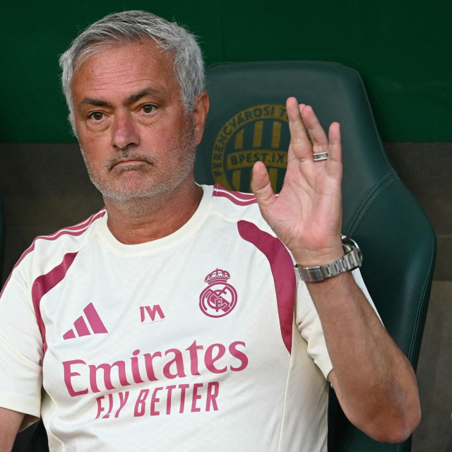 Jose Mourinho predstavit će obnovljeni Real