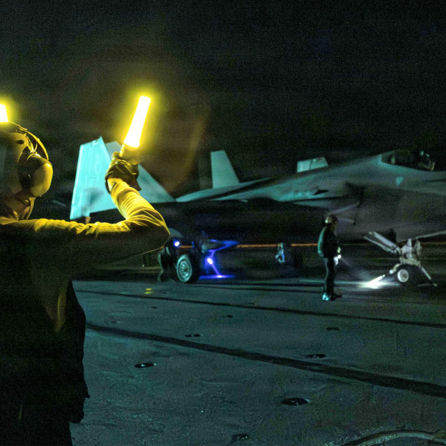 Prizor s USS Abraham Lincolna