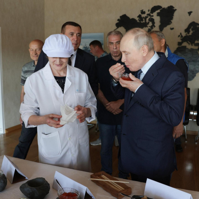 Vladimir Putin posjetio je otok Iturup