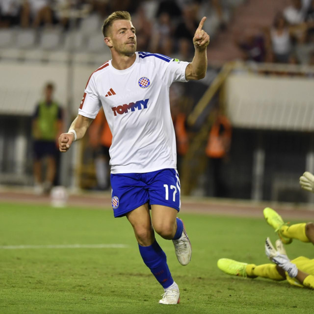 Dario Melnjak slavi pogodak za vodstvo Hajduka
