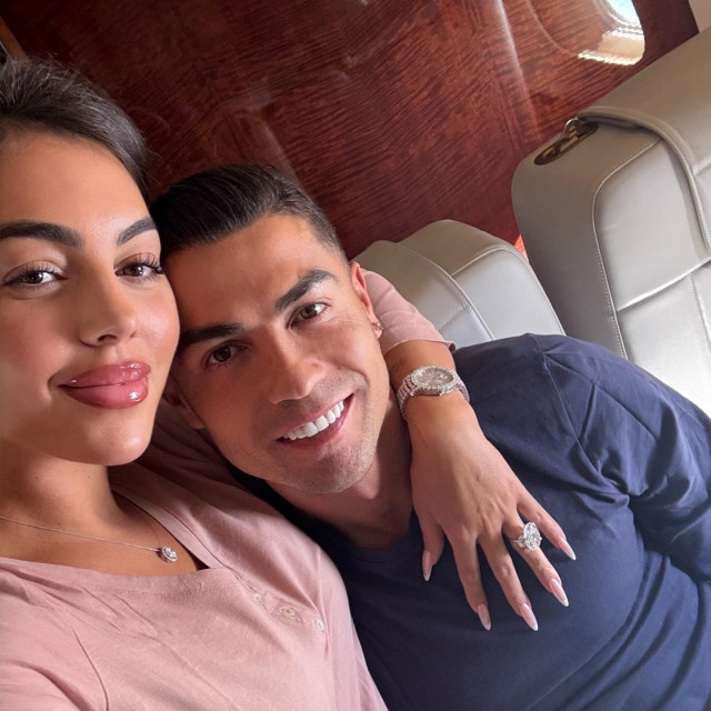 Cristiano Ronaldo i Georgina Rodríguez u vezi su deset godina, a nedavno su svoju ljubavnu priču okrunili brakom.
