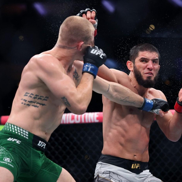 Ian Garry (lijevo) vs. Islam Mahačev (desno)