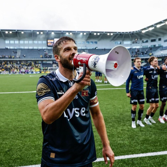 Zlatko Tripić je na medijskoj konfereciji govorio na hrvatskom, engleskom i norveškom jeziku