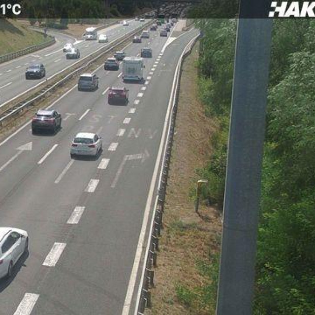 Kolona zbog nesreće u tunelu Sveti Marko