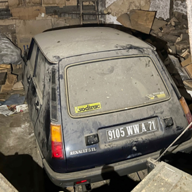 Renault 5 zaboravljen u garaži
