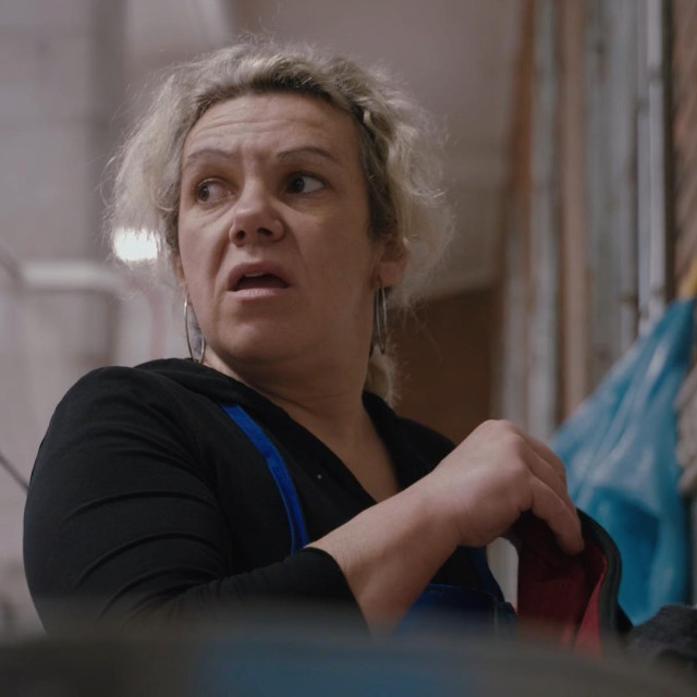 Kadar iz dokumentarnog filma Marine Musulin ”Od jutra do sutra” koji prati život radnice na riječkoj ribarnici Irene Budimić, pokazat će se na  ovogodišnjem Liburnia Film Festivalu