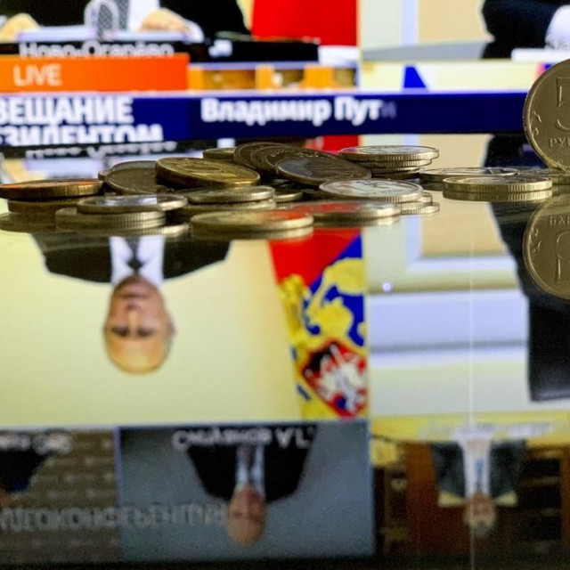 Vladimir Putin i ruski rublji