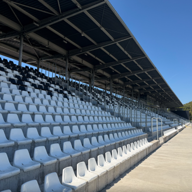Stadion kraj Save

