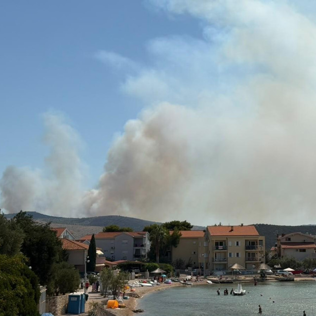 Požar kod Primoštena