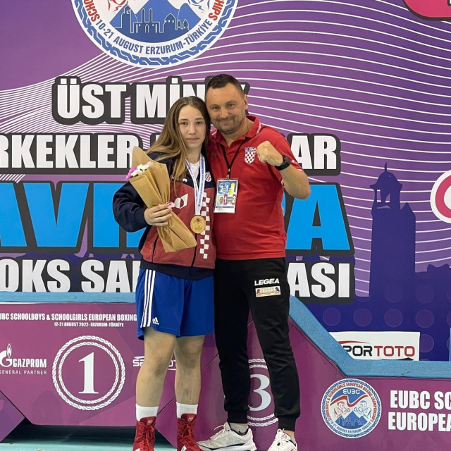Lorena Horvat s trenerom Robertom Herićem