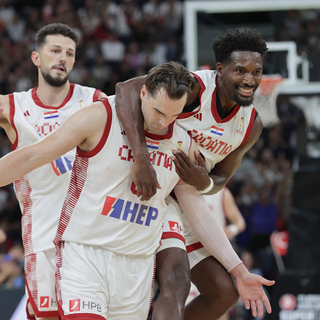 Mario Hezonja slavi pobjednički koš