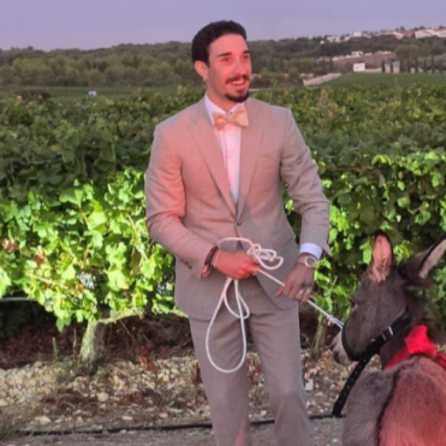 Šime Vrsaljko i magarac kao poklon