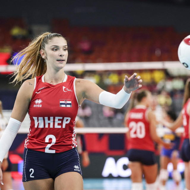 Mika Grbavica je s 14 poena bila prvo ime hrvatske reprezentacije na startu protiv Italije