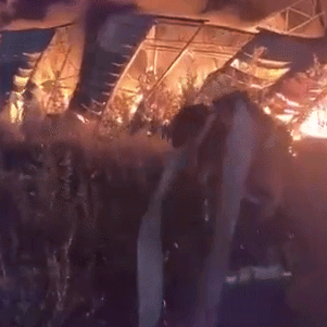 Gori skladište Ozona u Sankt Peterburgu