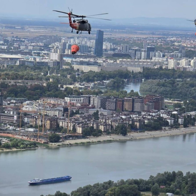 Češki helikopteri iznad Beograda
